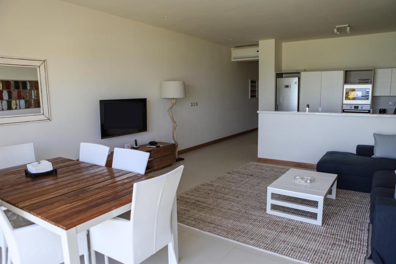 Cap Ouest Luxury Beachfront Flic-en-Flacq Exterior foto